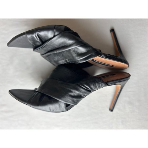 BCBGMAXAZRIA Black Leather Dixie Sandals Size 8 - Picture 5 of 9